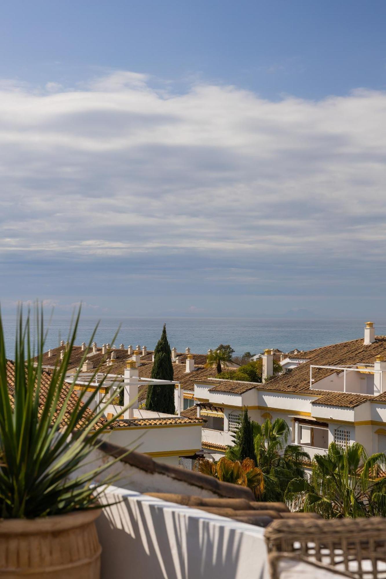 Sea View And Sunny Rooftop In Marbella, Remodeled 2025 Apartamento